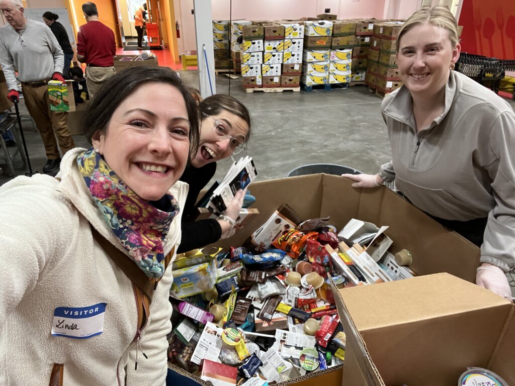 Junior League Volunteers at Maryland Food Bank